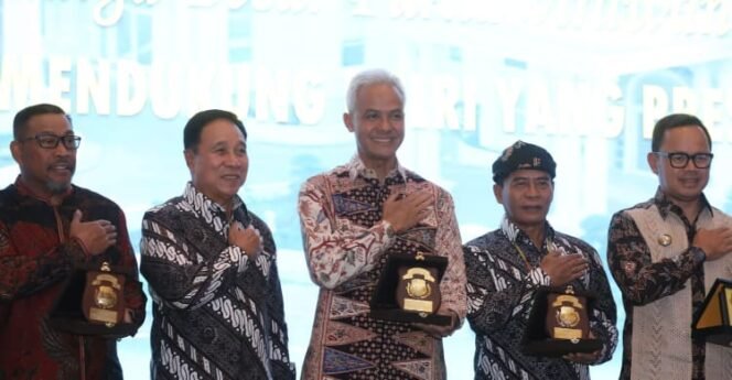 
					HUT KBPP Polri, Gubernur Kaltara Terima Penghargaan Bintang Bhakti Tri Dharma Nararya