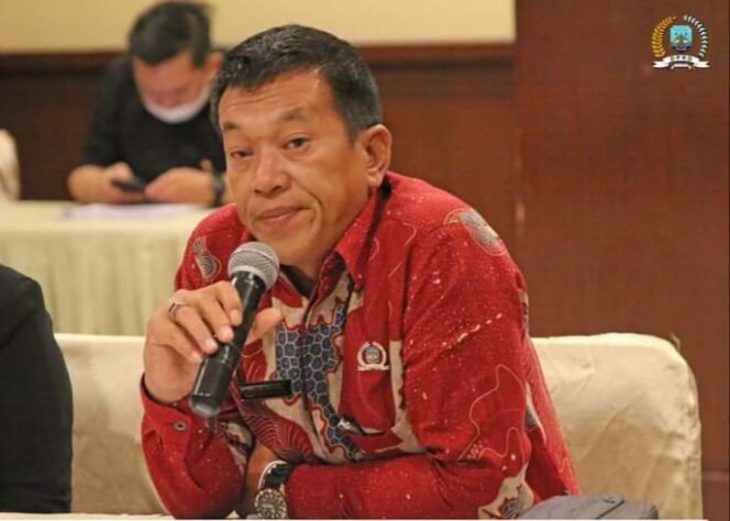 
					Yacob Palung Ketua Fraksi PDI Perjuangan DPRD Provinsi Kalimantan Utara
