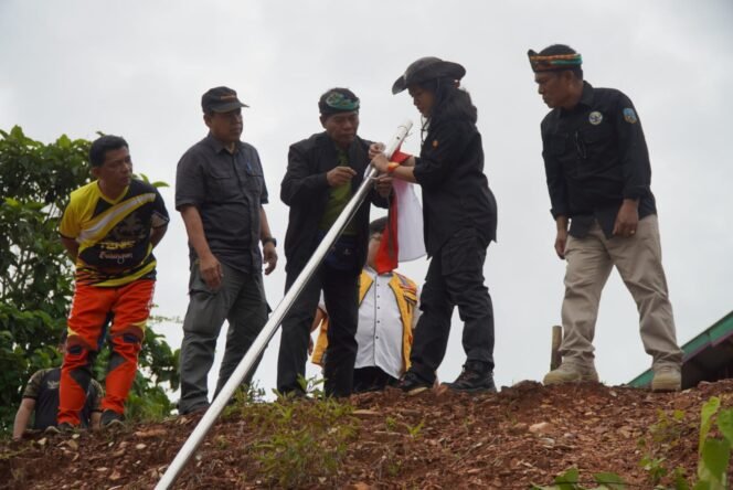 
					Gubernur Kaltara Melesat Menuju Krayan dengan Mengendari Motor