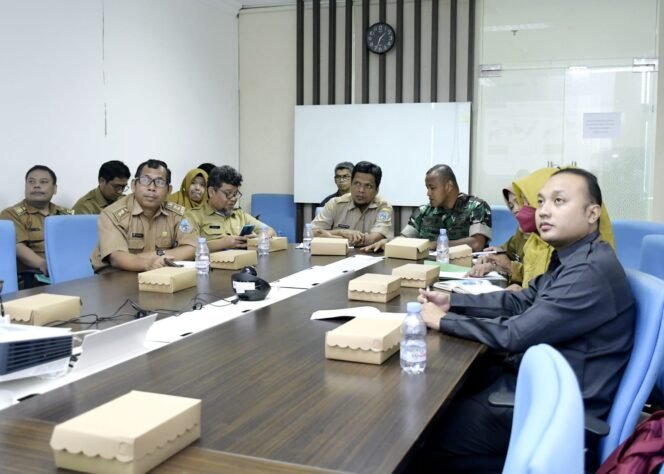 
					RAPAT VIRTUAL : Pemprov Kaltara menghadiri rapat virtual bersama BPS RI dalam rangka upaya antisipasi harga komoditas.Foto: Dkisp Kaltara 

