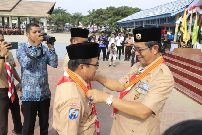 
					Wagub Yansen TP Pimpin Upacara Hari Pramuka ke-62