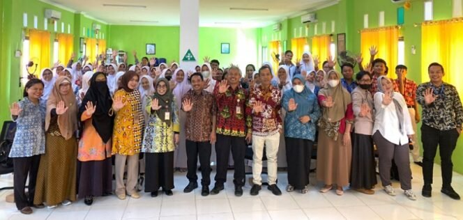 
					UBT bersama DPPPAPPKB Provinsi Kaltara melakukan pembentukan dan pembinaan Generasi BRILLIANT di SMA Negeri 1 Nunukan. Foto : Ist 