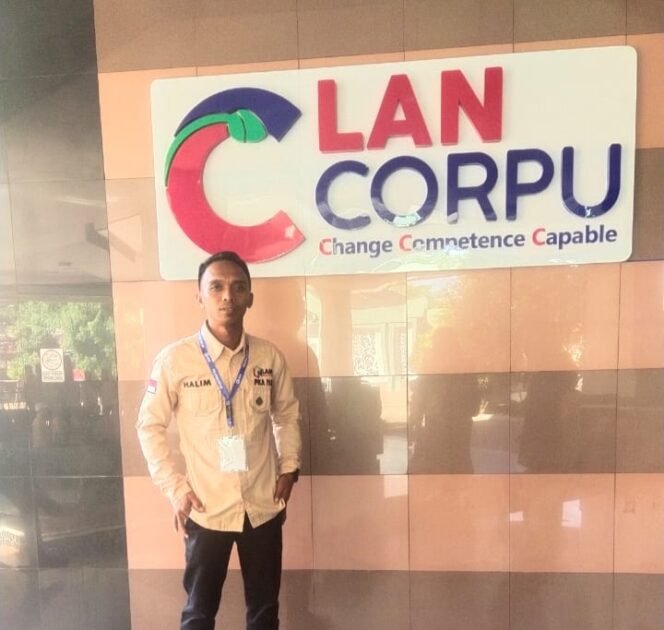 
					Halimansyah, S.E Sekretaris Disperindagkop KTT 
 