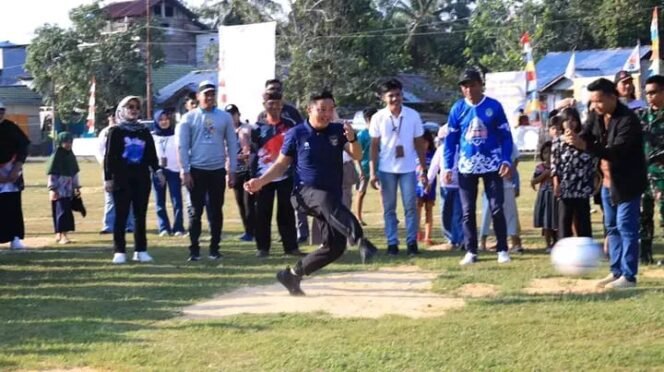 
					Pencarian Bibit Atlet, Bupati Ibrahim Ali Gelar Turnamen Sepak Bola