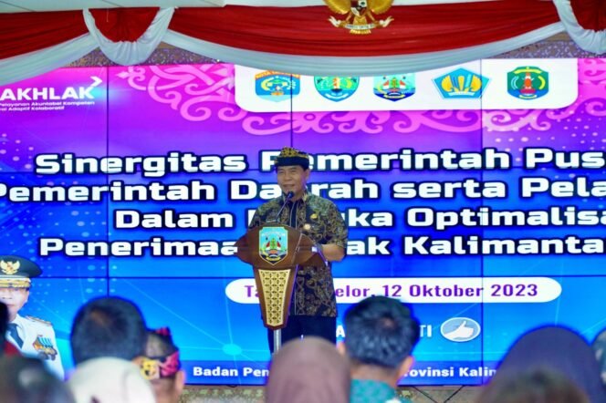 
					PEMBEKALAN : Gubernur Kaltara, Drs H Zainal A Paliwang SH, M.Hum memberikan arahan terkait perpajakan bagi pelaku usaha, Kamis (12/10).

