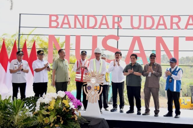 
					Tingkatkan Konektivitas dan Daya Saing IKN, Presiden Jokowi Groundbreaking Bandara IKN