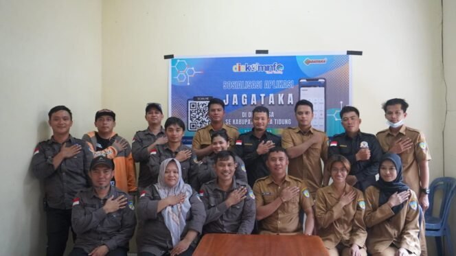 
					Diskominfo KTT melaksanakan Kegiatan sosialisasi Aplikasi Jagataka di Kecamatan Tana Lia, meliputi 4 desa di sekitar Kecamatan, dan satu desa terjauh yaitu Tengku Dacing.

