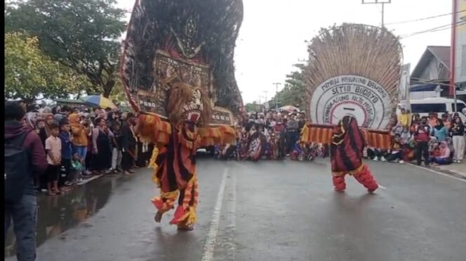 
					Dalam rangka memperingati Hari Sumpah Pemuda dan hari Pahlawan tahun 2023, serta untuk meningkatkan rasa persaudaraan dan merajut persatuan serta menggali dan melestarikan kebudayaan yang ada di Kalimantan Utara (Kaltara), Serikat Pemuda Jawa (SPJ) mengadakan kegiatan Sarasehan dan Karnaval Budaya Nusantara selama dua hari 18 dan 19 November 2023.

