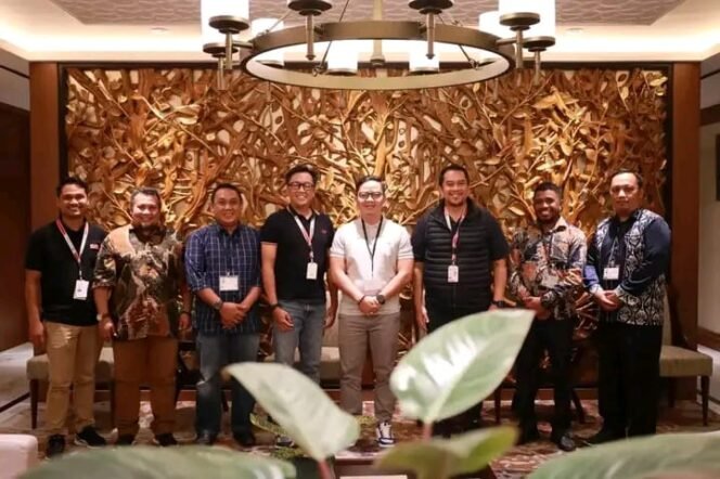 
					 Bupati Tana Tidung Ibrahim Ali melakukan kunjungan kerja sekaligus silahturahmi ke PT Samudera Indonesia dan menghadiri kegiatan SKK Migas. 

