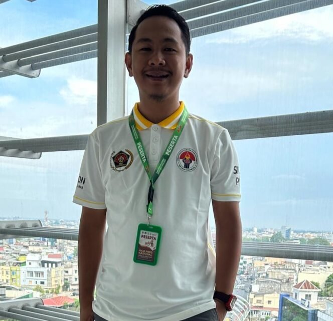 
					 Ketua SIWO PWI Kaltara, Eliazar Simon 

