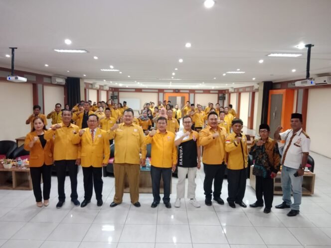 
					Hanura Gelar Rapat Konsolidasi dan Bimtek Caleg Se-Kaltara Hadapi Pemilu 2024