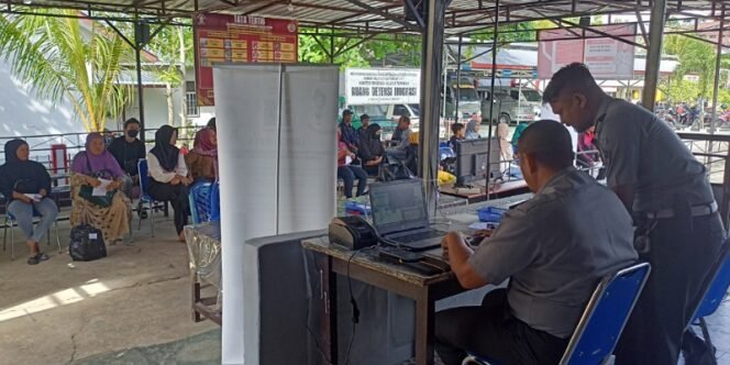 
					Setiap Pengunjung Lapas Tarakan Akan Dipanggil Petugas Secara Tertib. Foto: fokusborneo.com 