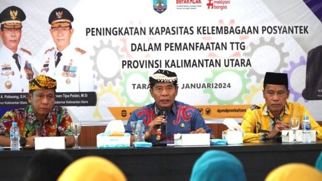 
					Gubernur Kalimantan Utara (Kaltara) Drs. H. Zainal Arifin Paliwang, S.H., M.Hum membuka kegiatan Peningkatan Kapasitas Kelembagaan Pos Pelayanan Teknologi Tepat Guna (Posyantek) yang diinisiasi DPMD Kaltara bertempat di Kantor Kecamatan Tarakan Timur.