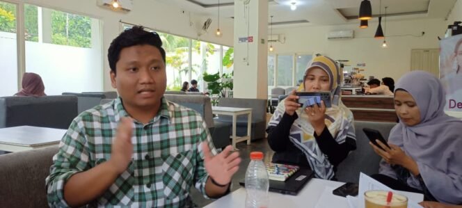
					Khamid Head of Research & Public Policy Alif Barometer 