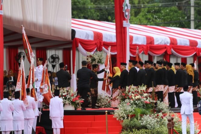 
					Memperingati Hari Jadi ke 127 Tahun Kota Balikpapan, Pemerintah Kota Balikpapan menggelar upacara HUT Kota si halaman gedung BSCC Dome, Sabtu (10/2/2024). 

