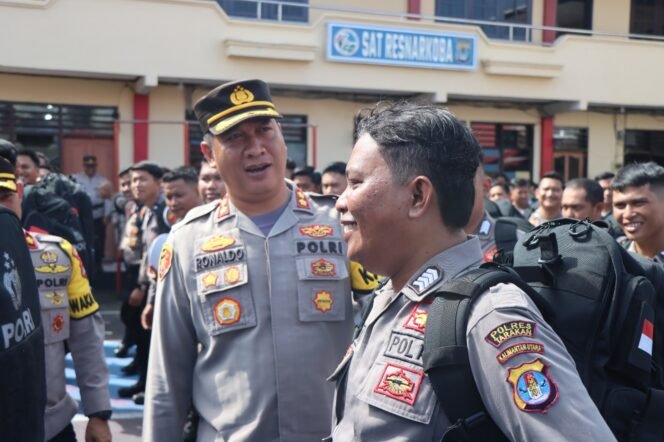 
					Kapolres Tarakan Cek Kesiapsiagaan Personel Dalam Pengamanan TPS, Sabtu (10/2/24)


