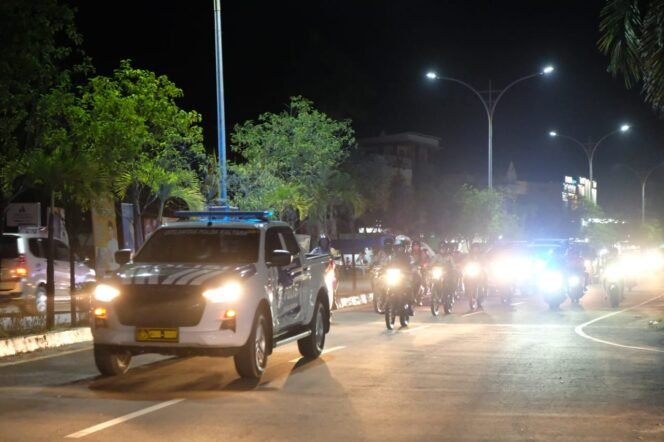 
					TNI-Polri Gelar Patroli Gabungan, Cipta Kondisi Kamtibmas Jelang Tahap Inti Pemilu 2024

