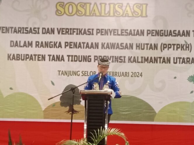 
					Bupati Kabupaten Tana Tidung secara resmi membuka acara â€œSosialisasi inventarisasi dan verifikasi penyelesaian penguasaan tanah dalam rangka penataan kawasan hutan (PPTPKH) Kabupaten Tana Tidungâ€, Kan (22/2/24) pagi.