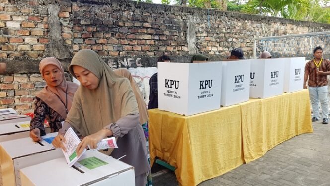 
					Pelaksanaan PSU di TPS 57 Karang Anyar. Foto : Fokusborneo.com