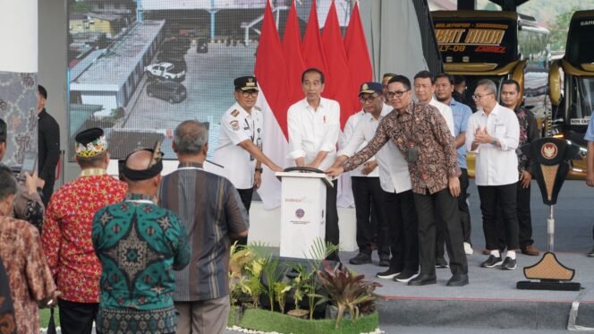 
					Resmikan Terminal Samarinda Seberang, Presiden Dorong Masyarakat Gunakan Transportasi Umum