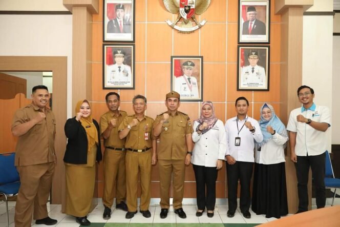 
					Wali Kota Tarakan, Dr. Bustan, S.E., M.Si., menerima kunjungan perwakilan Ombudsman RI Kaltara pada Selasa (19/3/24).