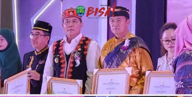 
					Pemkab Bulungan Terima Penghargaan dari Menkes RI
