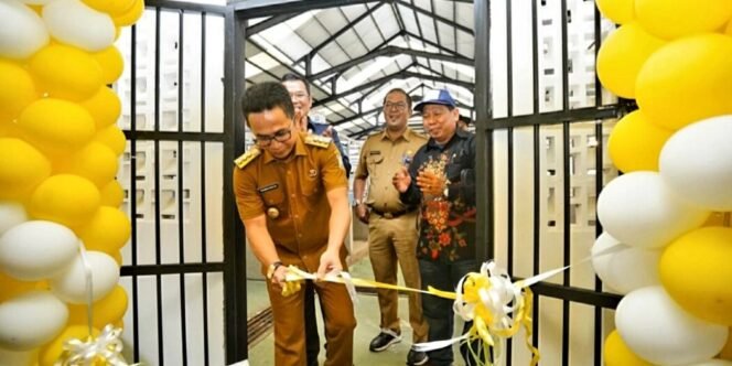 
					Wali Kota Balikpapan Rahmad Masâ€™ud meresmikan Pasar Klandasan, Balikpapan, Jalan Jenderal Sudirman, Senin (4/3/24) pagi.