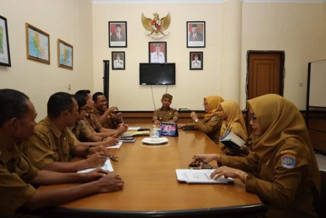 
					Pj. Wali Kota Tarakan Lakukan Silahturahmi dengan Dinas Pendidikan Terkait PPDB TK, SD, dan SMP, Senin (22/4/24).
