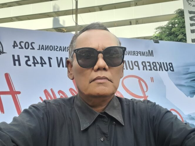 
					Penyair dan Sastrawan Pulo.Lasman Simanjuntak, 