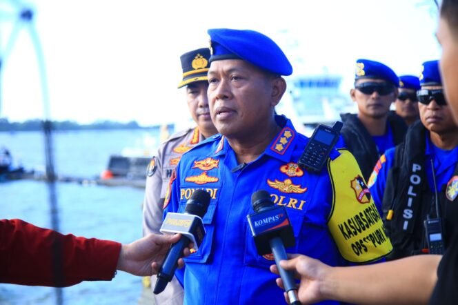 
					Ditpolairud Polda Bali Siagakan Dua Kapal dan Tiga Helikopter Amankan KTT WWF