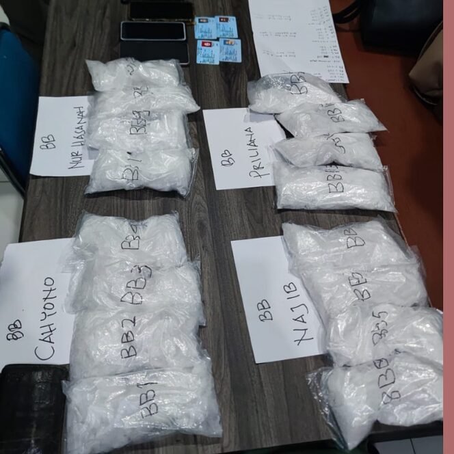 
					4 Kilogram Sabu Gagal Diselundupkan Lewat BandaraÂ Tarakan