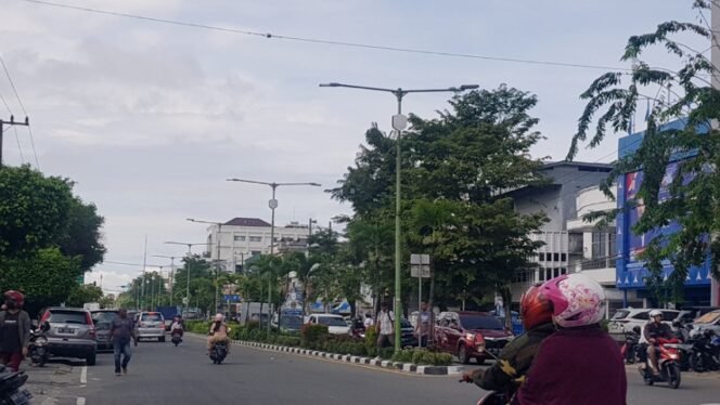 
					PJU di jalan prokotol Kota Tarakan. Foto : Fokusborneo.com