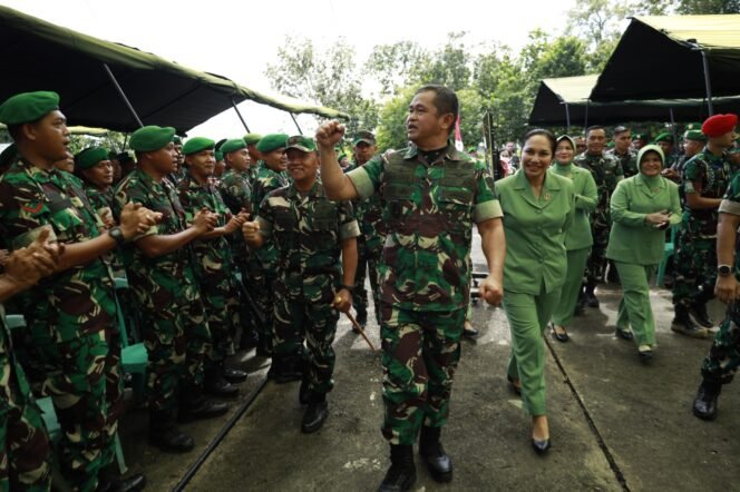 
					Kepala Staf Angkatan Darat Jenderal TNI Maruli Simanjuntak, M.Sc Kunjungi Rindam VI/Mulawarman