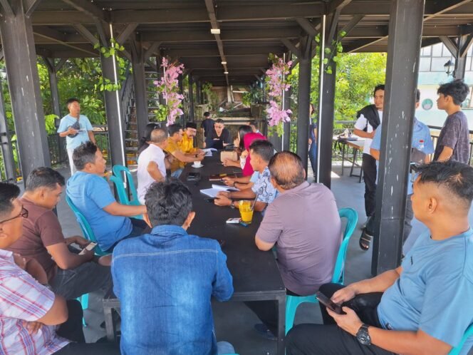 
					8 Caleg Terpilih Cari Keadilan ke Jakarta