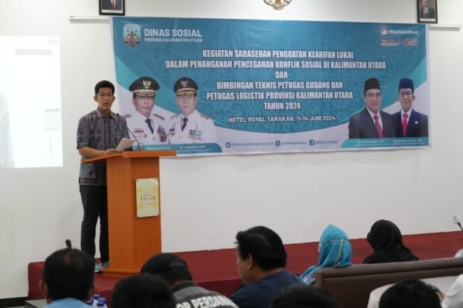 
					SARASEHAN : Kepala Dinsos Kaltara, Obed Daniel LT membuka Sarasehan Penguatan Kearifan Lokal dalam Penanganan Pencegahan Konflik Sosial di Kaltara di Tarakan, Rabu (12/6/24)

