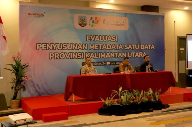 
					METADATA : DKISP Kaltara menggelar Evaluasi Penyusunan Metadata Statistik Sektoral di Hotel Luminor, Senin (24/6/24)

