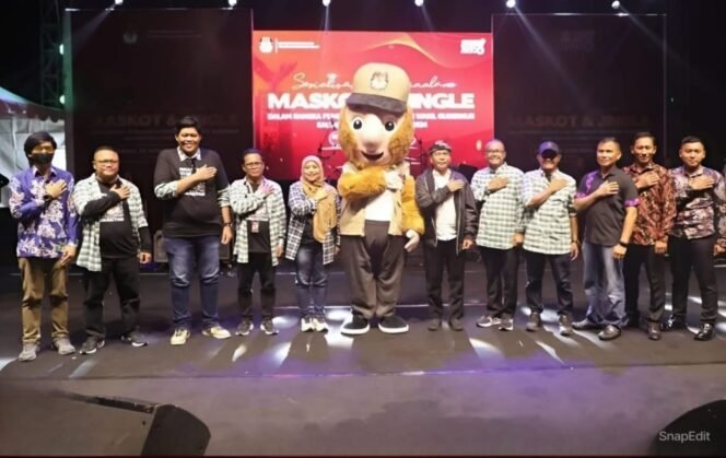 
					Si Kantan dikenalkan KPU Kaltara menjadi maskot Pilgub 2024, malam tadi.