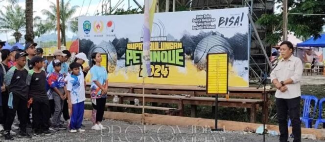 
					Mewakili Bupati Bulungan, Sekda Risdianto  membuka Kejuaraan Bupati Bulungan Pentaque 2024, pada Jumat (28/6/2024).