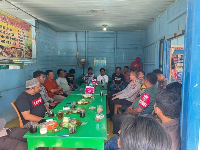 
					Giat Jumâ€™at Curhat Polda Kaltara dengan Masyarakat Tanjung Selor
