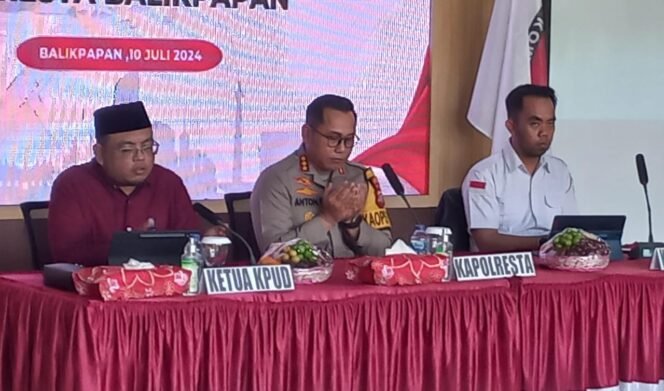 
					Kegiatan Sosialisasi Pemantapan Pilkada 2024 Kepada Bhabinkamtibmas jajaran Polresta Balikpapan beserta Satuan Intelkam, Reskrim dan Jajaran Polsek oleh penyelenggara Pemilu yakni KPU dan Bawaslu, Rabu (10/7/2024).

