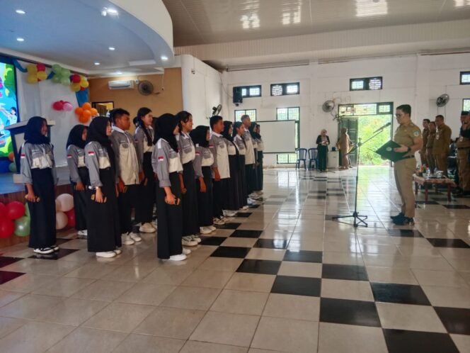 
					 Pengukuhan Forum Anak Daerah masa jabatan 2024-2026 dilakukan Bupati Tana Tidung, Ibrahim Ali dalam rangkaian Hari Anak Nasional (HAN) Tahun 2024 pada Selasa (30/7/2024).

