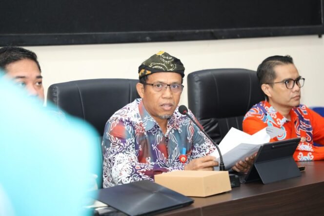 
					Dinas Kesehatan (Dinkes) Provinsi Kalimantan Utara (Kaltara) tengah mempersiapkan pelaksanaan Pekan Imunisasi Nasional (PIN) Polio tahap 2 yang digelar secara serentak di 27 Provinsi dimulai pada tanggal 23 Juli 2024.
