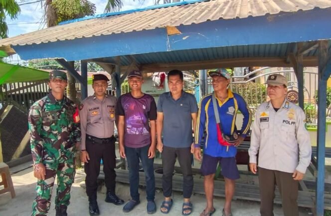 
					Polsek Tenggarong Seberang Gelar Patroli Dialogis Jelang Pilkada 2024

