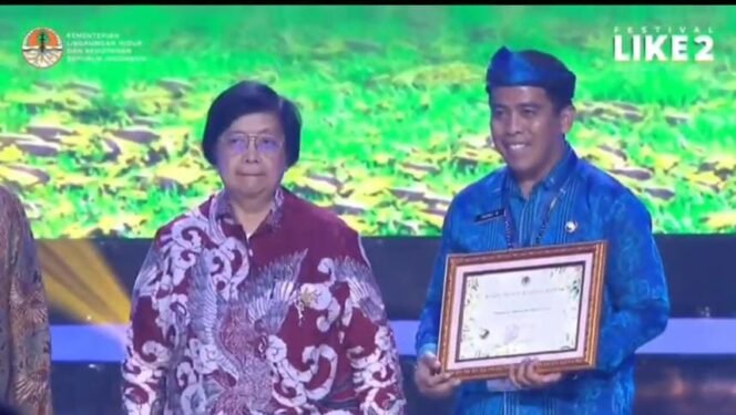
					PENGHARGAAN : Pemerintah Provinsi (Pemprov) Kaltara kembali menyabet penghargaan ProKlim dari KLHK, Jumat (9/8).

