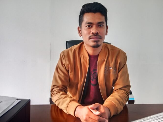 
					Komisioner KPU Tana Tidung, Alfon 