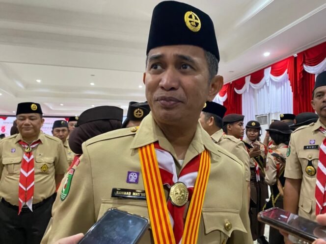 
					Wali Kota Balikpapan Rahmad Masâ€™ud