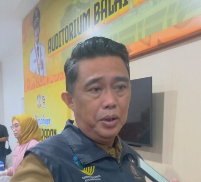 
					Kepala Dinas Sosial (Dinsos) Kota Balikpapan Edy Gunawan