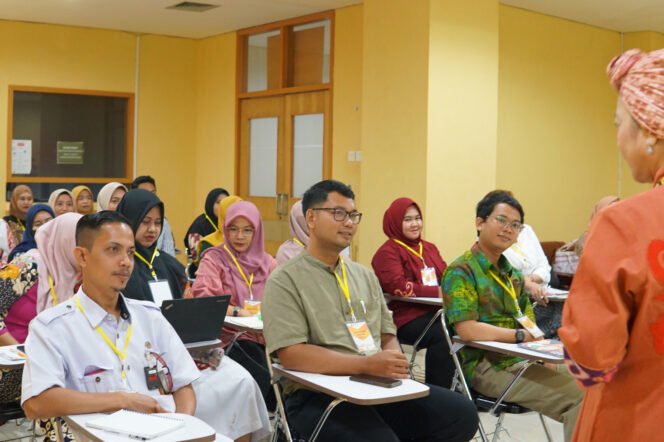 
					TINGKATKAN KUALITAS : RSUD dr. H. Jusuf SK terus meningkatkan kualitas pelayanan kesehatan dengan menyelenggarakan berbagai program pengembangan kompetensi bagi tenaga Kesehatan.

