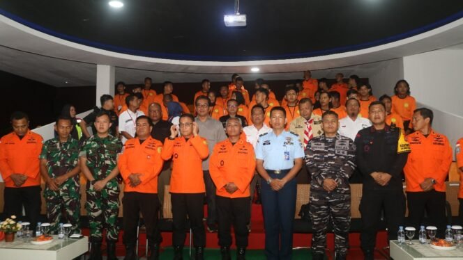 
					Pembukaan Pelatihan Potensi SAR Medical Fisrt Responder (MFR) Tahun 2024, KPP Balikpapan kembali melaksanakan Pelatihan kepada Potensi SAR di Kota Balikpapan, Kamis (26/09/24)