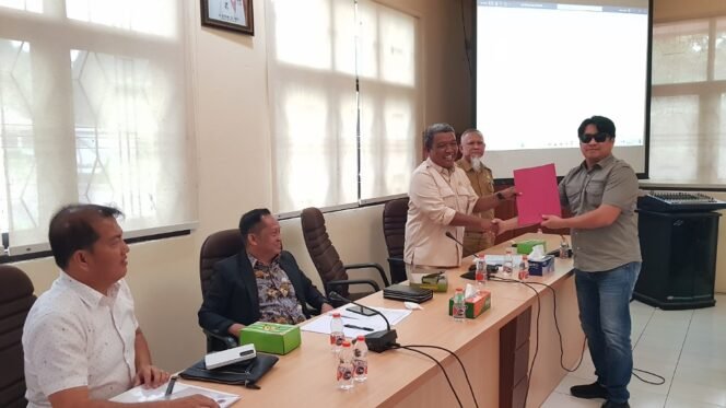 
					Rapat pembahasan AKD DPRD Kota Tarakan. Foto : Fokusborneo.com 